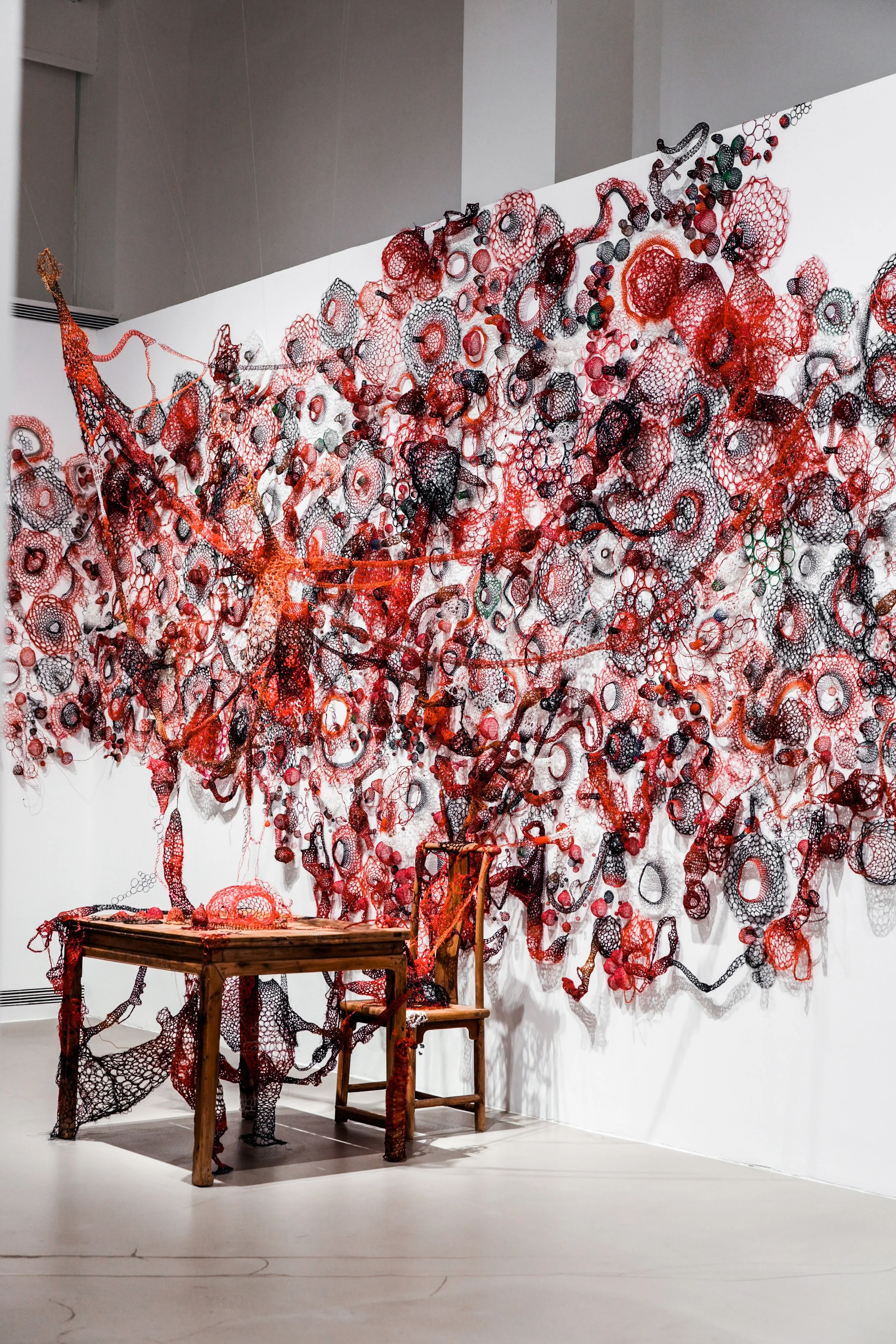 CHIHARU SHIOTA–塩田千春